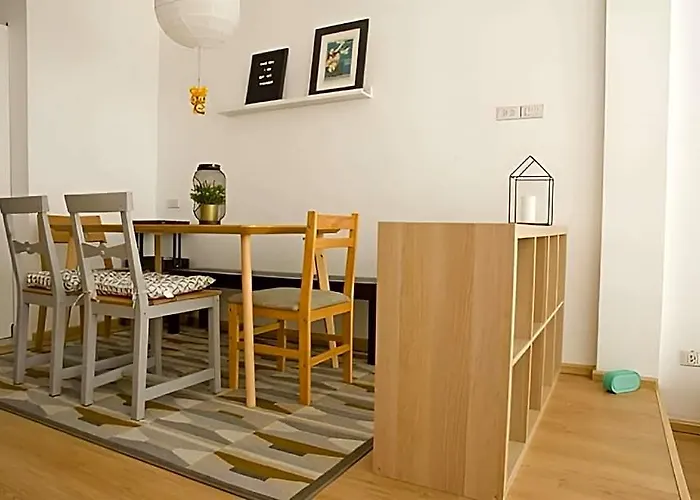 Happy Nest-spacious 2 Bedroom House In Bkk Отель