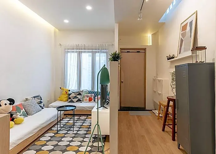 Отель Happy Nest-spacious 2 Bedroom House In Bkk 3*