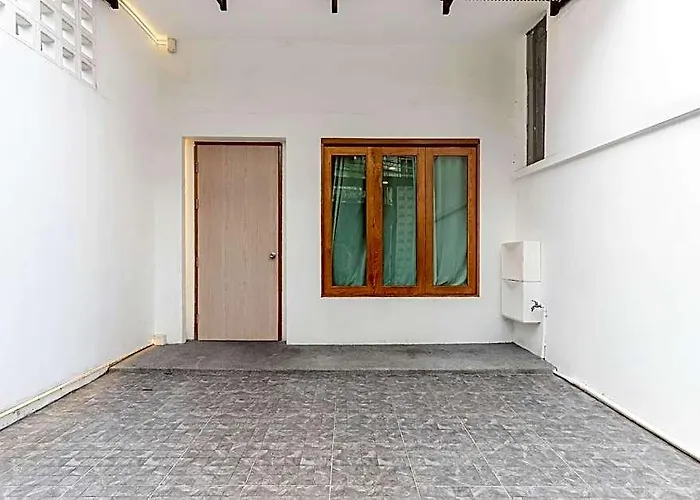 Happy Nest-spacious 2 Bedroom House In Bkk Отель Бангкок