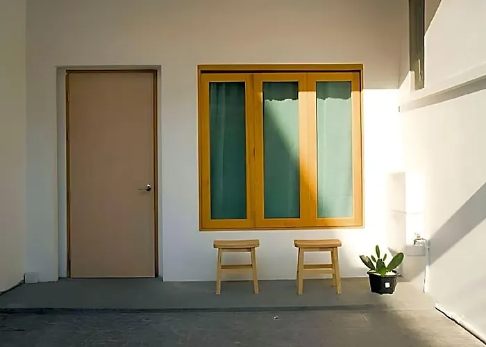 Отель Happy Nest-spacious 2 Bedroom House In Bkk 3*